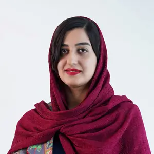 فائزه-خدمتگزار