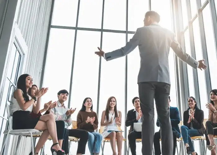 نقش کوچینگ در توسعه رهبری