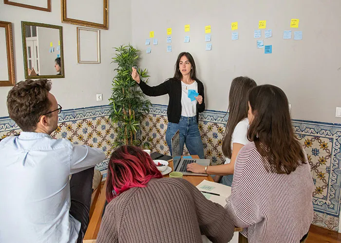 آموزش اجایل کوچ برای رهبری تیم‌