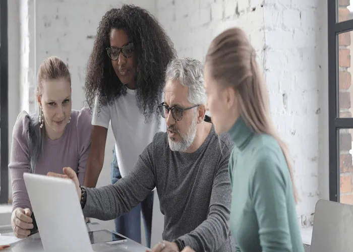 دوره رهبری آنلاین و حضوری