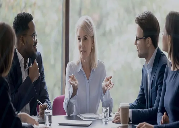 آموزش رهبری غیرقطعی