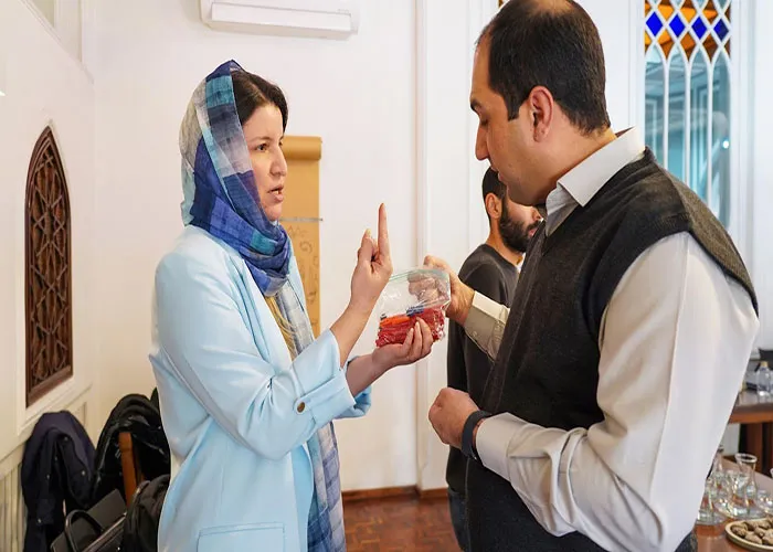 تقویت مهارت گوش دادن فعال